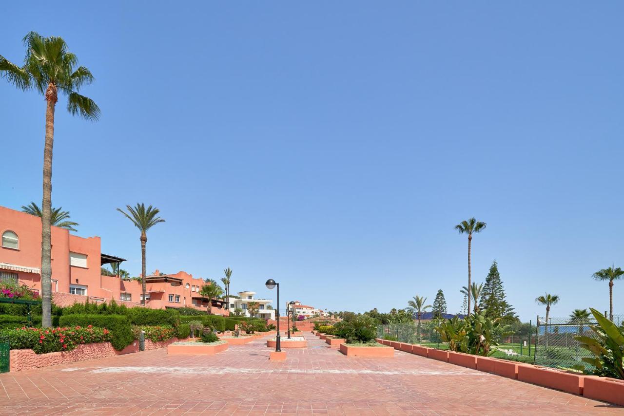 Sea Suite Beachfront Marbella Kültér fotó